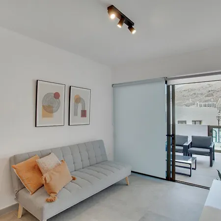 Martina's Vacation *